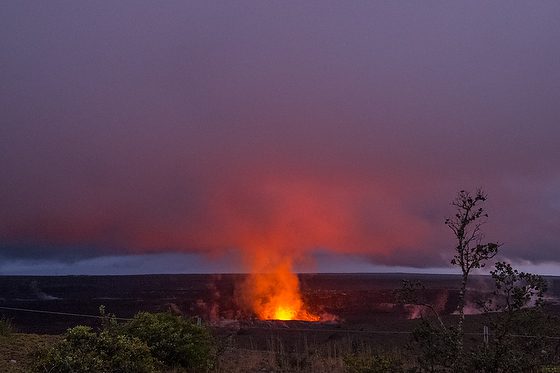 Shooting Kilauea Volcano from Helicopter