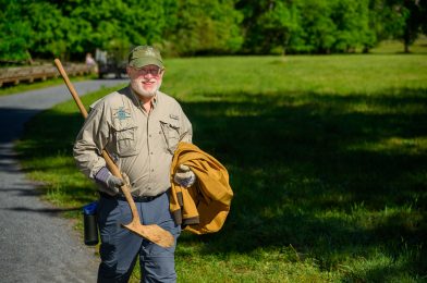 Why I’m Using On-Camera Flash Outside for Newspaper Photojournalism